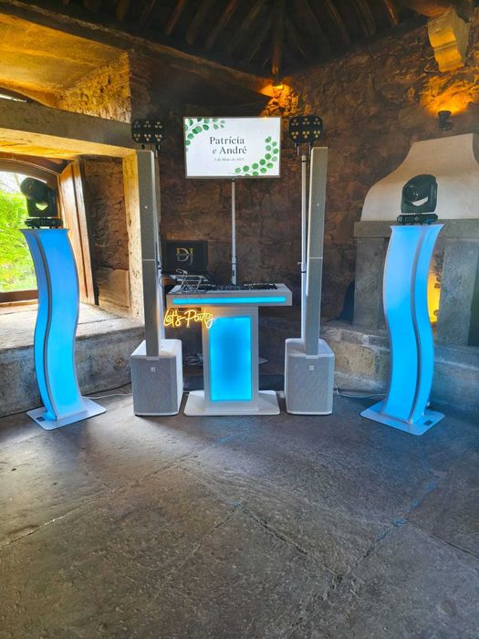 Cabine de DJ personalizada com LEDs