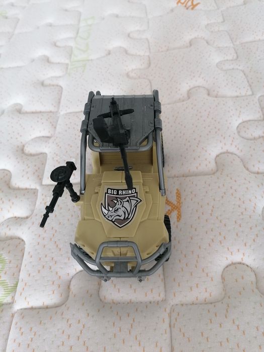 Carros da tropa diversos