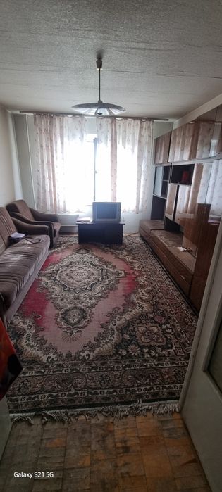 Продам 2х кімнатну квартиру проспект Червоної Калини 7
