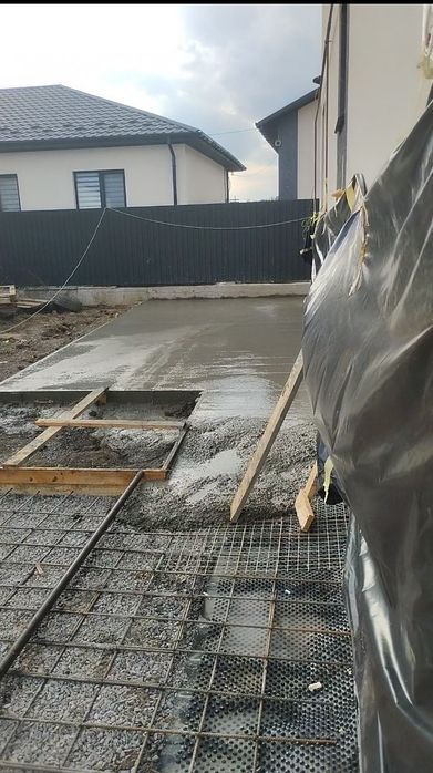 Бетонные работы  заливка бетона