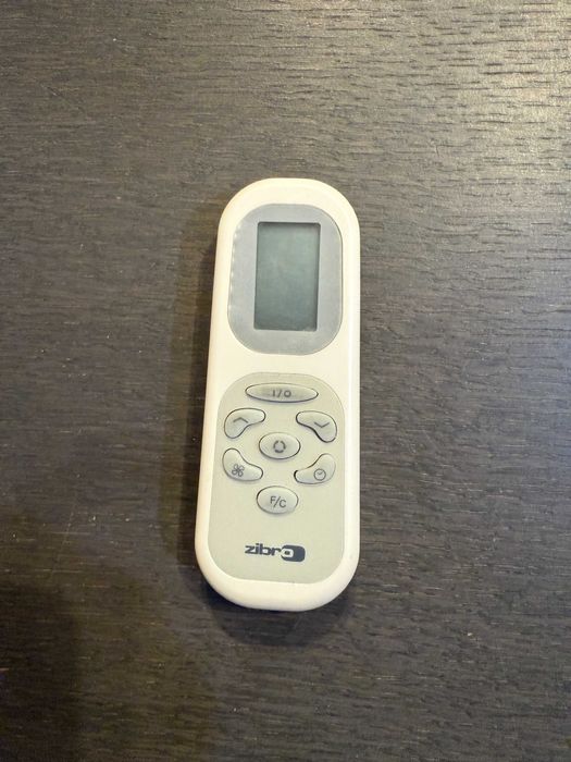 Klimatyzator przenośny Zibro P 126 – 2,6 kW, pilot