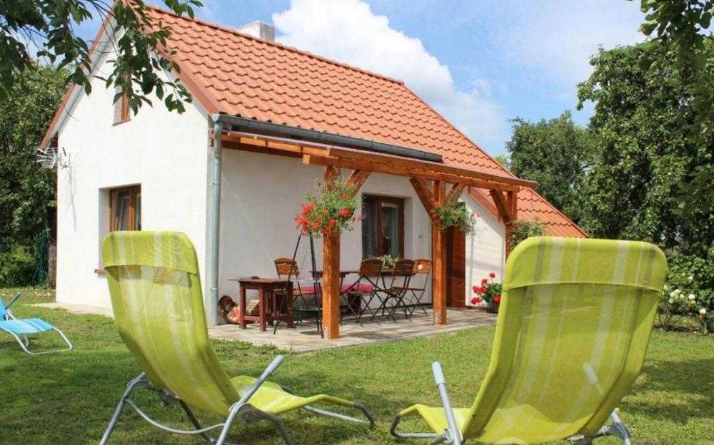 Domek w sadzie (Ryn, Giżycko, Kętrzyn)