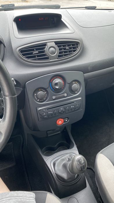Renault Clio III Dynamique S  1.5 dCi 85cv (65kW) 2011
