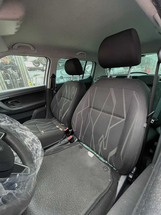 Skoda Fabia 2014 para peças