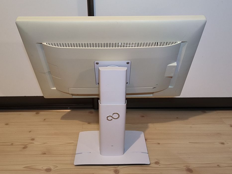 Monitor komputerowy 24 " Fujitsu