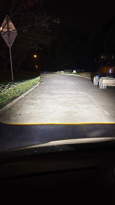 LED лампочки з мінілінзою H4 Sanvi G2 / F90 /  Decker RGX-01