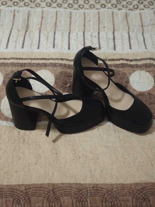 sapatos de tacao com fivela
