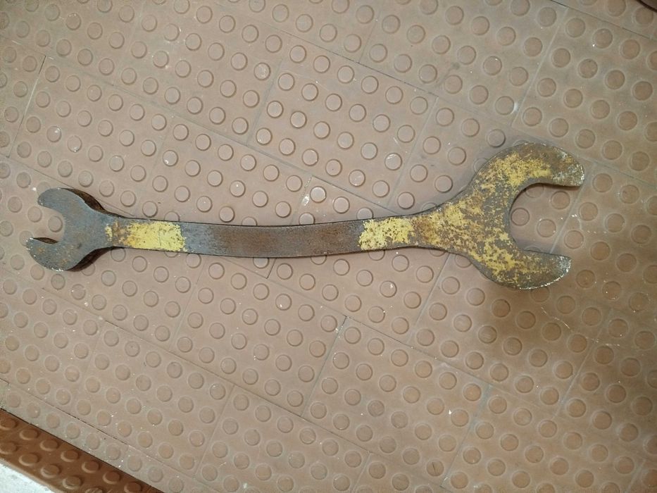 Ferramenta Antiga - Chave de Boca gigante