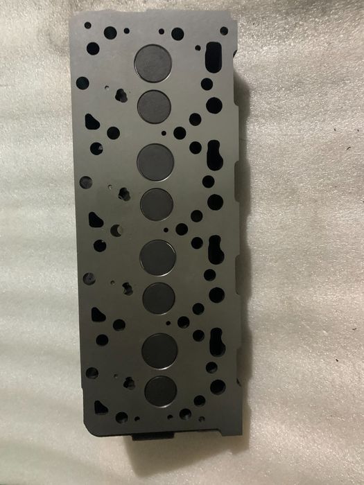 Головка блока Kubota V1505 V1703 V1902 d1102 d1301 d1302 d1403 d1403 d1503 d1703 d1803 v1205 v1305 v1405 v1305 v1500 v1501 v1502 v1505 v1701 v1702 v17
