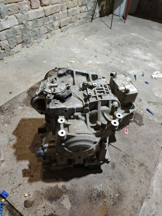 Автоматична коробка передач .Фольцваген гольф 7 , Америка , 1,8 бензи