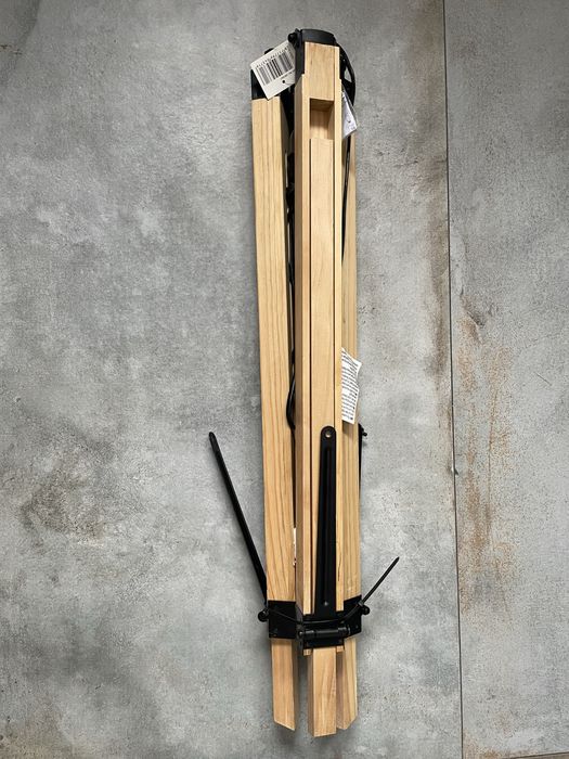 Lampa podłogowa drewniana trójnóg