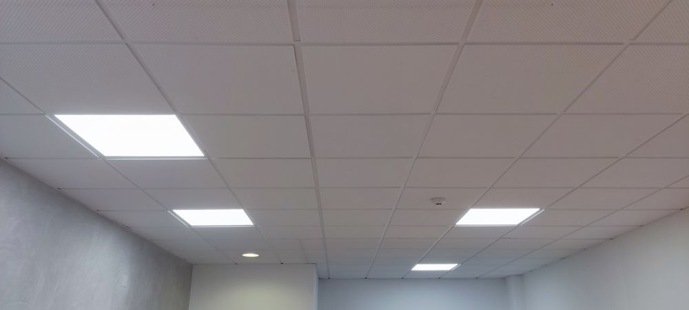 3 painéis de led 44W 60x60 Philips Certadrive Branco frio