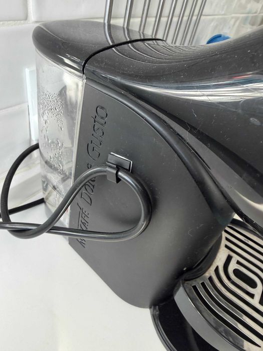 Máquina de Café KRUPS Dolce Gusto Genio S Plus KP3408P16 Preto