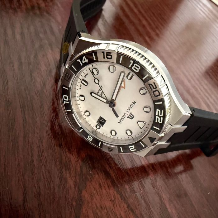 Maurice Lacroix Aikon Venturer GMT Automatik