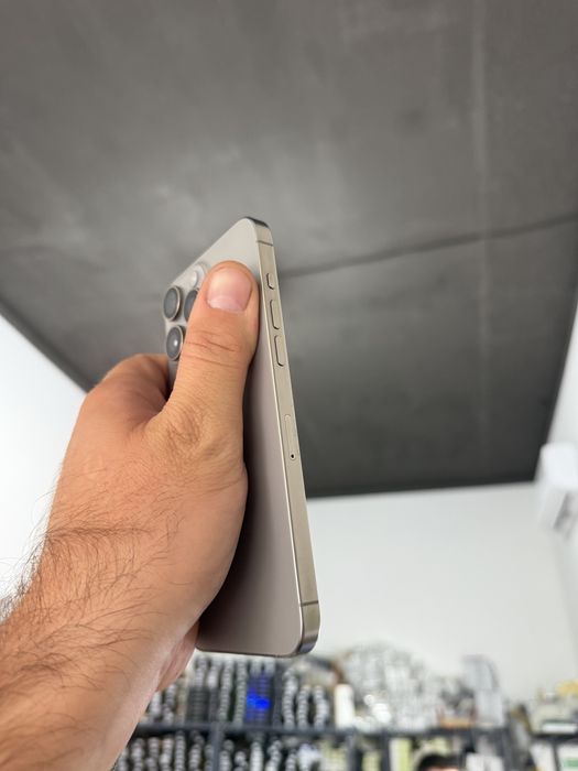 Apple Iphone 15 Pro Max 256 gb Neverlock 97% айфон Про Макс фіз сім