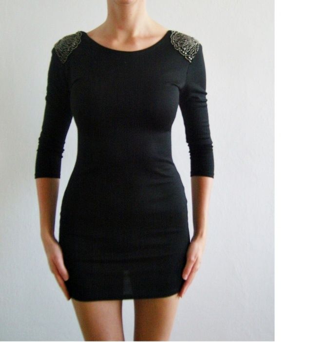 Czarna sukienka mini bodycon aplikacje