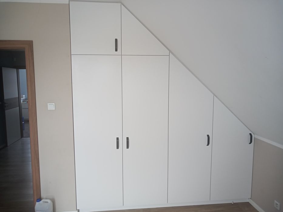 Szafy skos, Szafy w zabudowie, Garderoby.