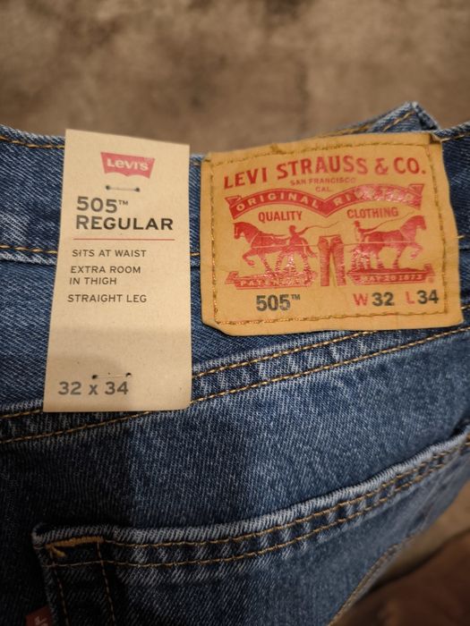 Levis Mens 505 32*34 Regular Fit Jeans Medium Stonewash