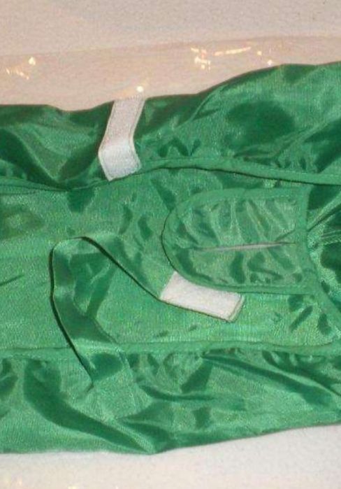 Dois fatos impermeáveis p/ cão ou gato, tam. XS
O verde