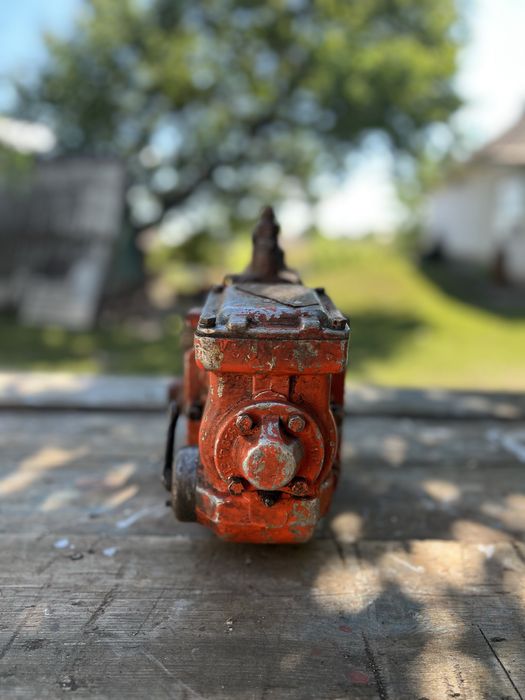 Паливний насос двигуна А-41