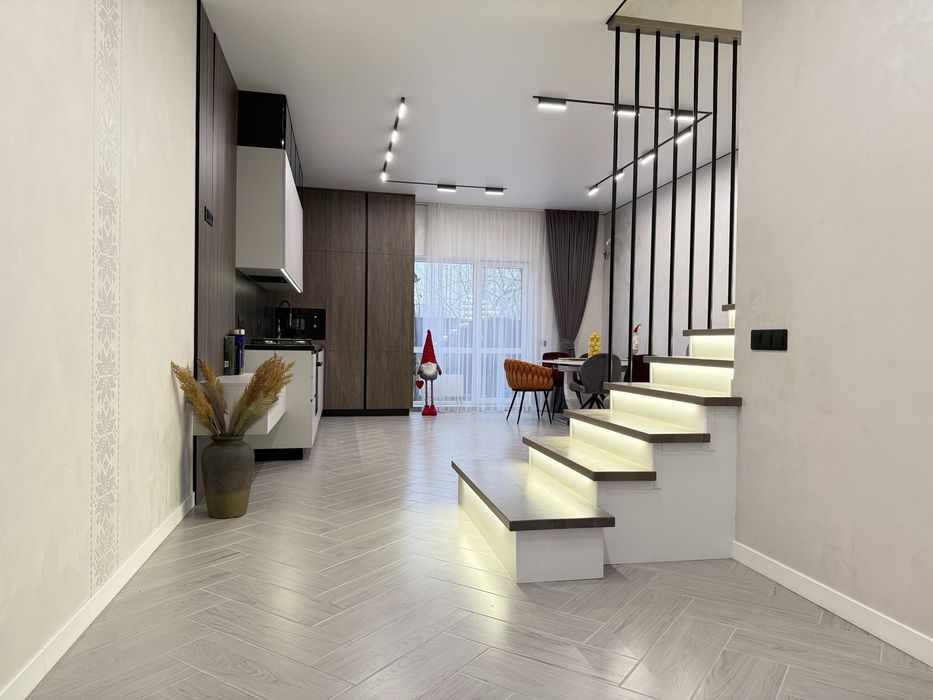 Продаж таухауса у топ локації