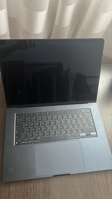 Macbook Air 15 M2 8/512 2023