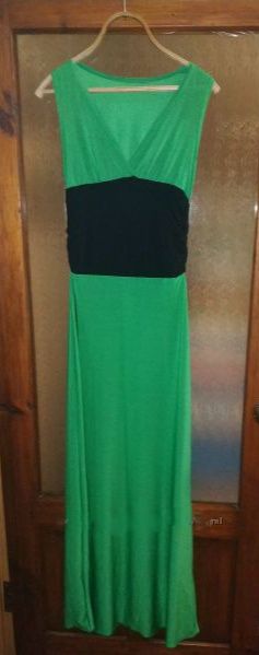 Красива сукня розмір Л