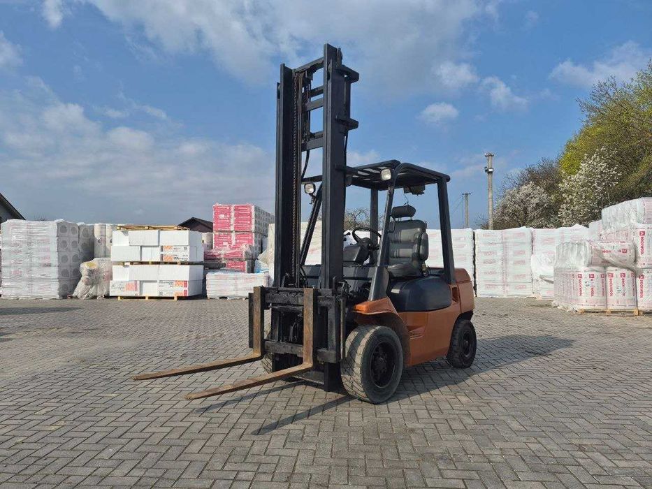 Навантажувач вилковий Toyota 62-7FDF25 2007