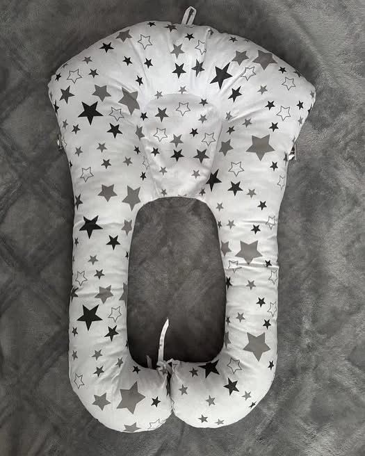 Подушка для сну немовля