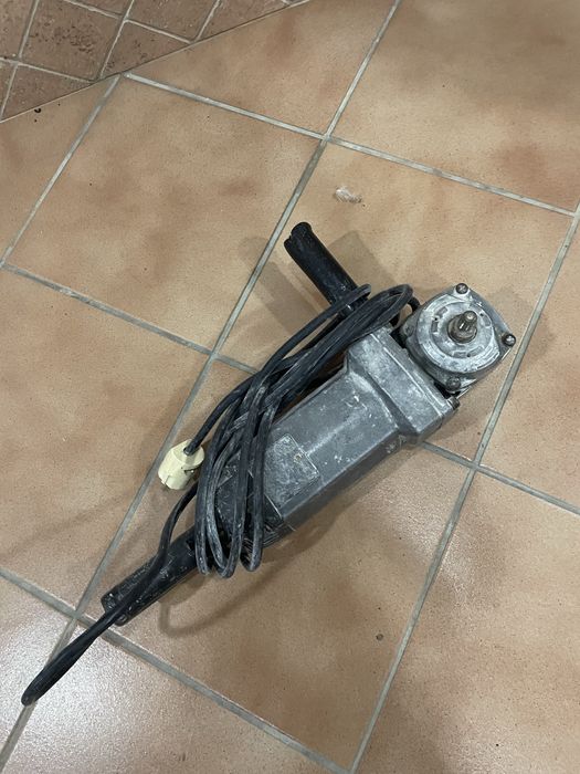 Rebarbadora black and decker
