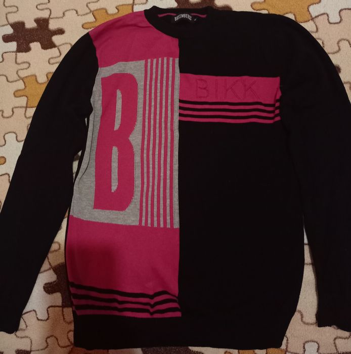 Продам свитер, размер М