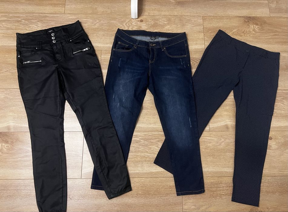 Zestaw ubran damskich  40 L