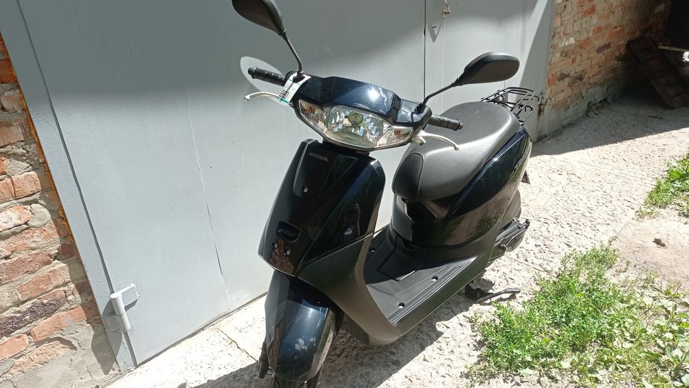 Скутер Honda Tack 79