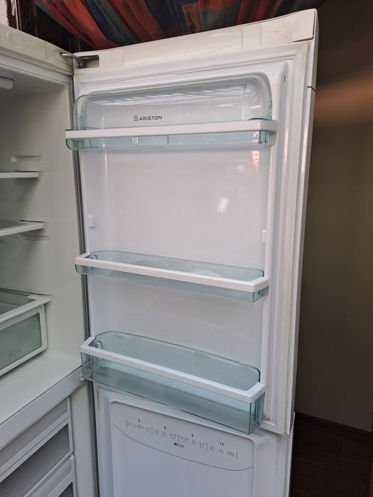 Sprzedam lodówkę ARISTON
