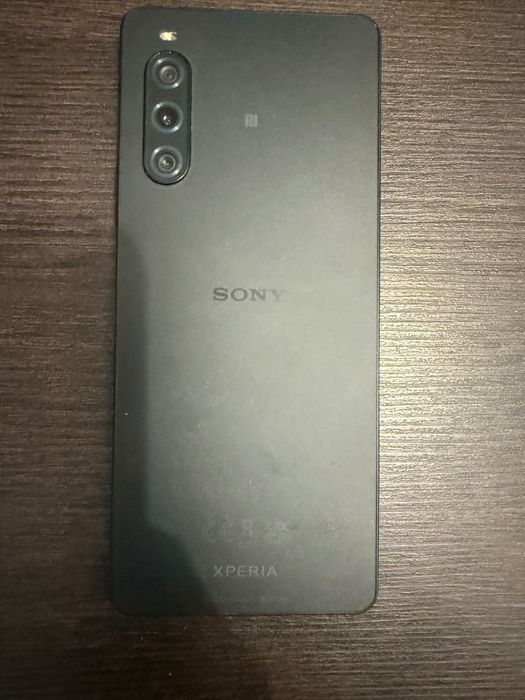 Sprzedam telefon Xperia 10 V