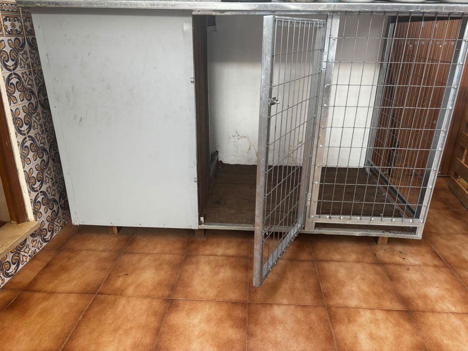 Casota de cão porte médio ou pequeno interior ou exterior