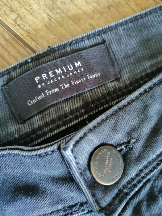 Spodnie Jack&Jones . Rozmiar M/L. Stan idealny