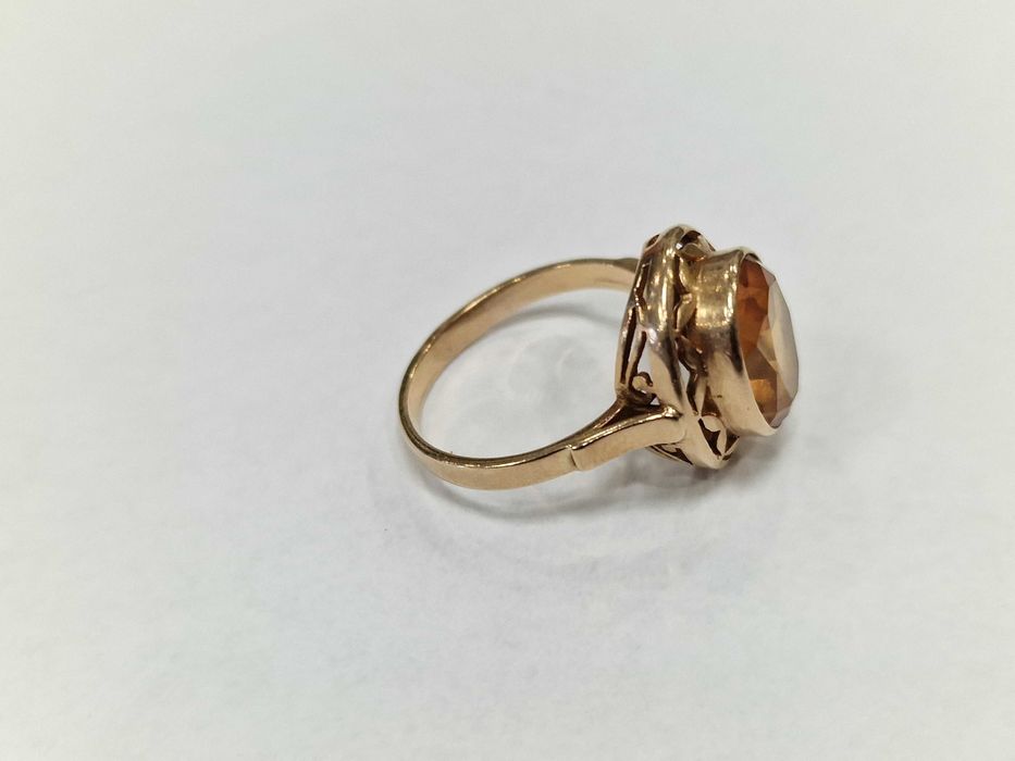 WARMET! Złoty pierścionek/ 585/ 4.83 gram/ R16/ Topaz/ W-wa 1963-86