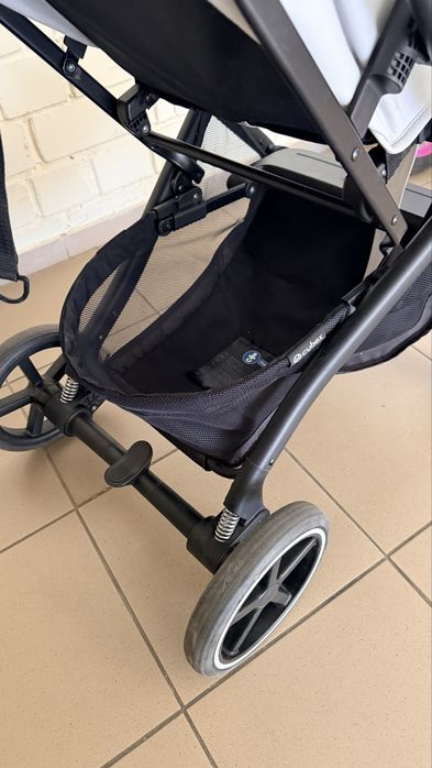 Коляска cybex beezy