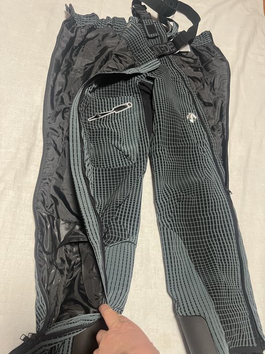 Оригінальний напівкомбінезон гірськолижний Descente 50 розмір унісекс