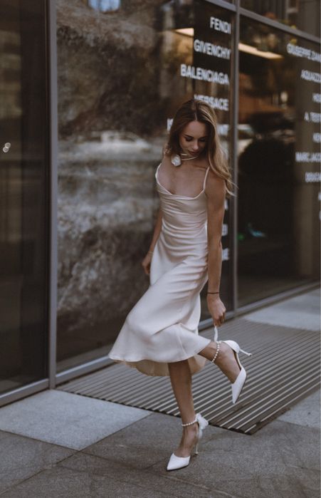 Продам сукню вечірню