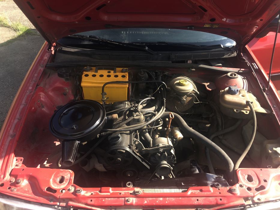Audi 80 b3 1.8 бензин
