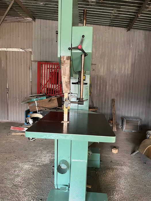 Верстат стрічкопильний  вертикальний (лобзик