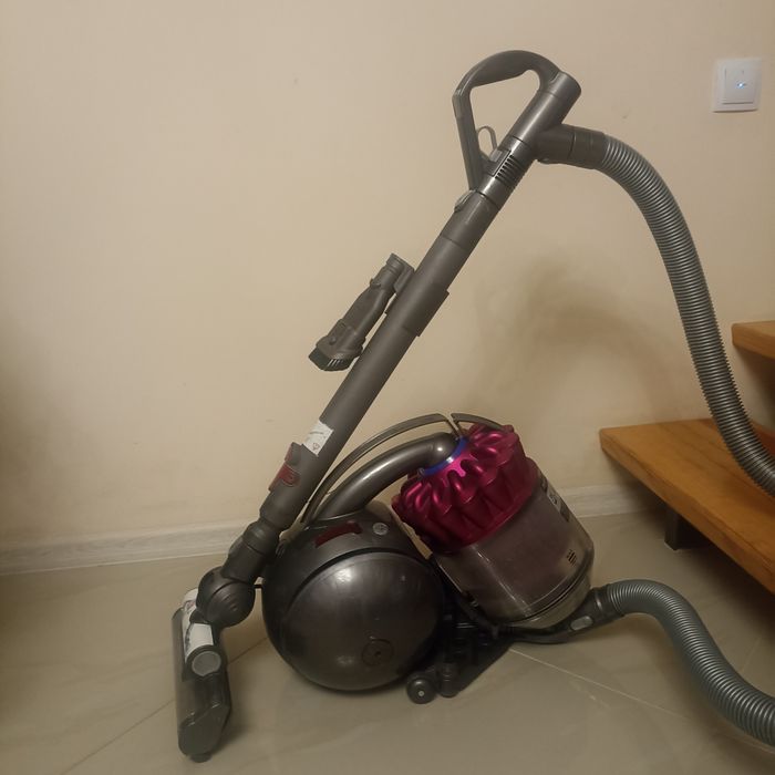 Продам Dyson DC37