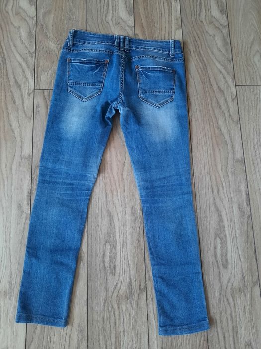 Джинси жіночі 28 розмір