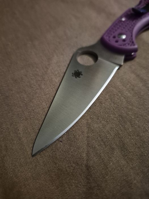 Nóż Spyderco Delica Japan VG-10