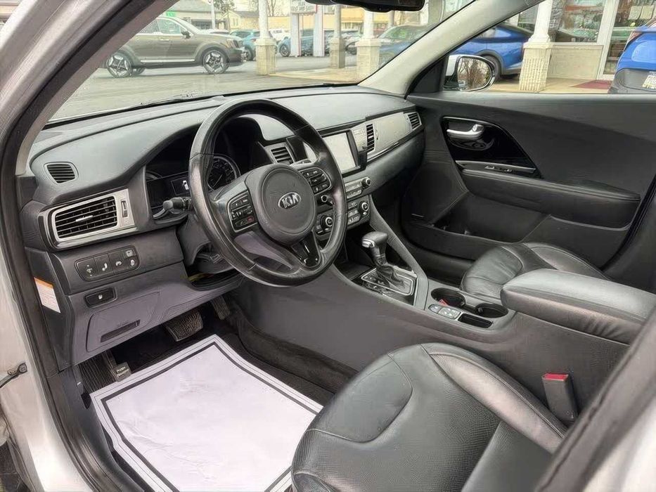 Kia e-Niro      2020