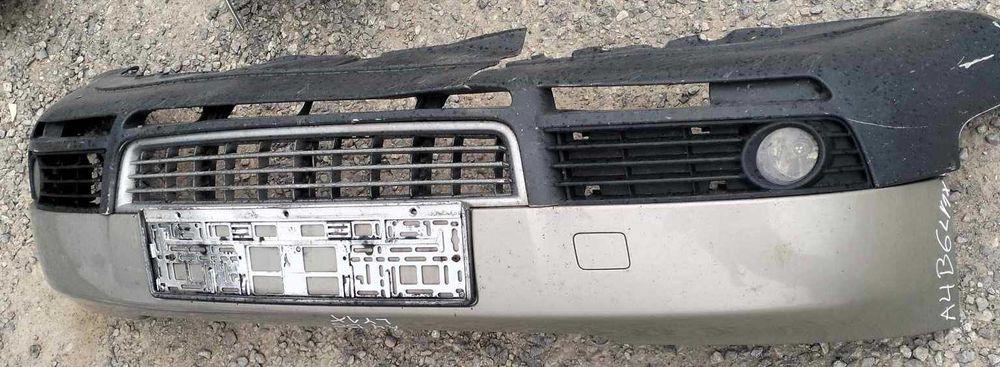 zderzak przedni Audi A4 B6 z czujnikami halogenami, pod xenony, zwykły