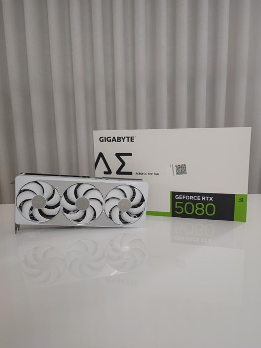RTX 5080 Gigabyte AERO OC SFF 16 GB
