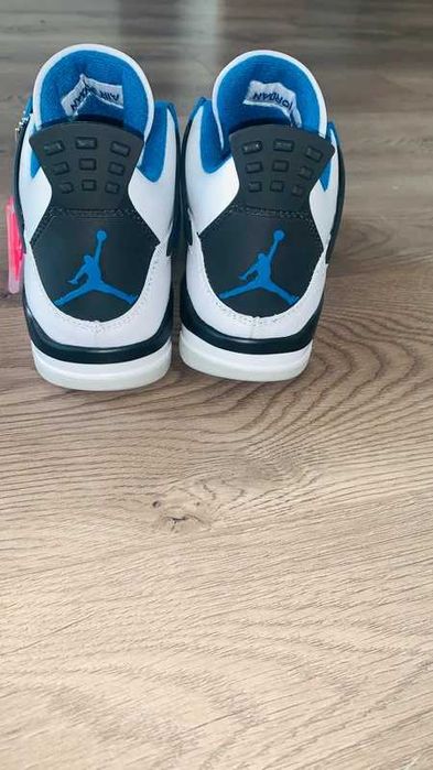 Buty sportowe Jordan 4 retro Motorsports R.40